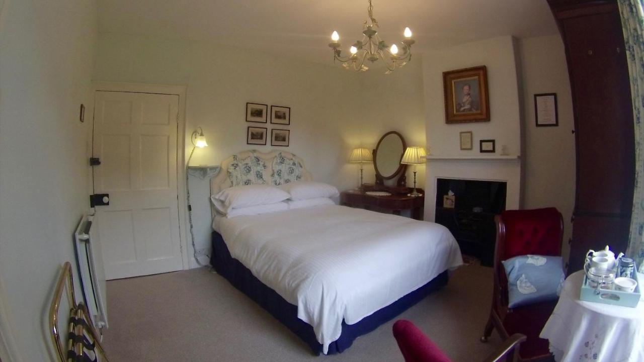 コッカーマス Wood House Bed & Breakfast エクステリア 写真
